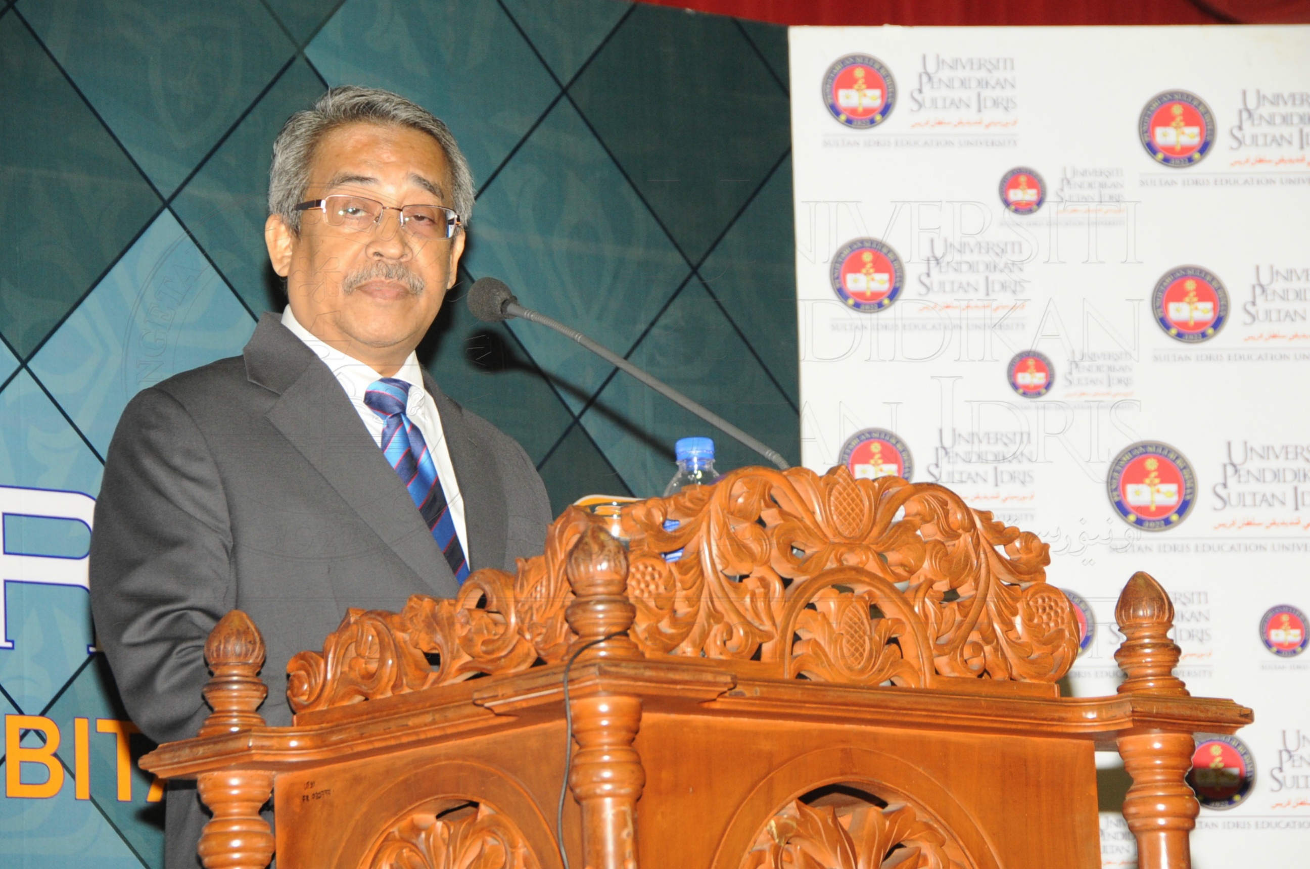 PRO 16 6 AMANAT VCHAS 8670